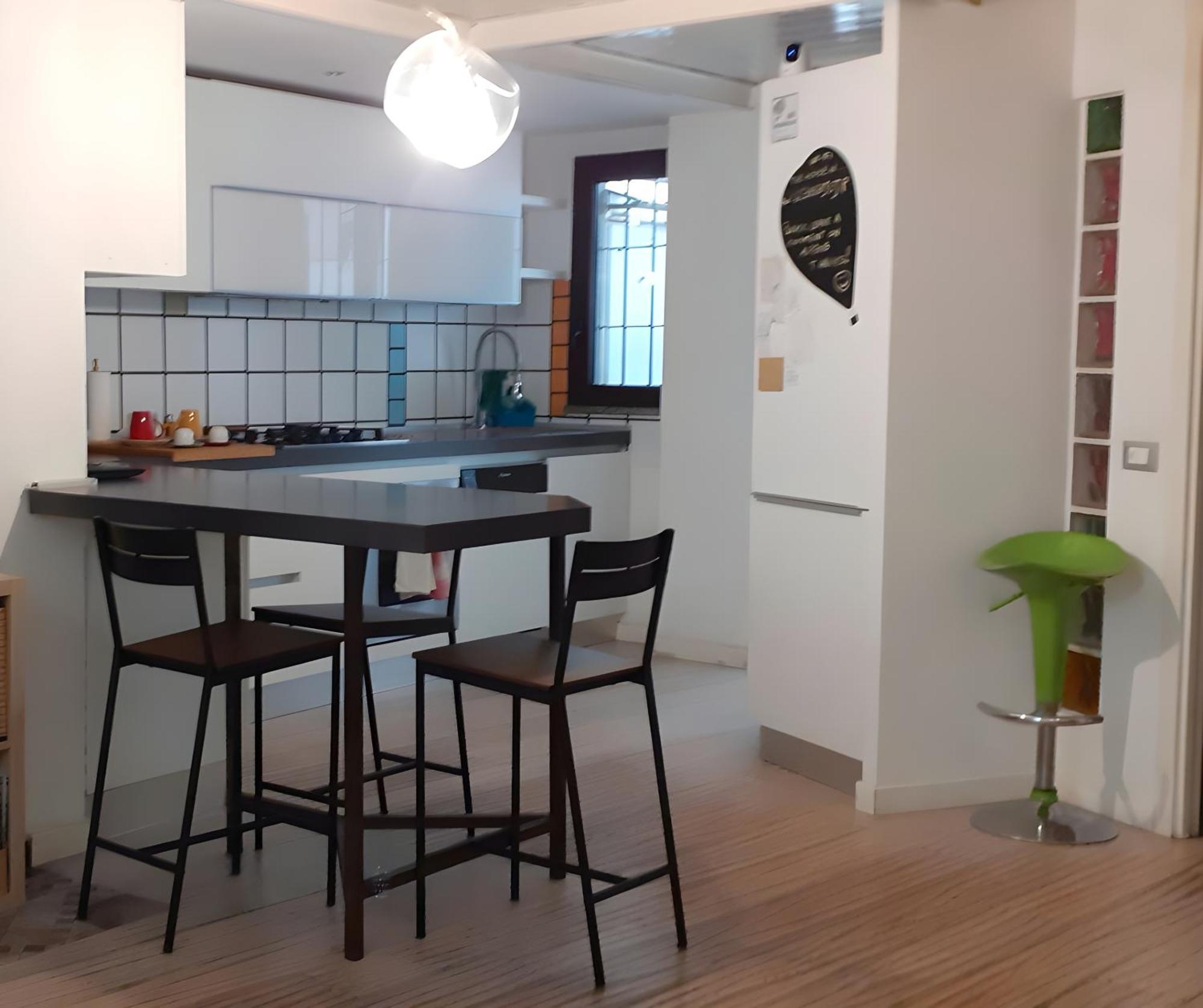 La Casa Nel Cortile-Free Parking Apartment Milano Exterior foto